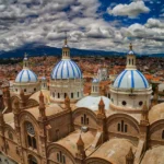EXCELENCIA MÉDICA EN EL CORAZÓN DE LOS ANDES