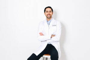 ¿Por qué pacientes del Ecuador y del extranjero viajan a Cuenca para atenderse con el Dr. Jorge Luis Barzallo?